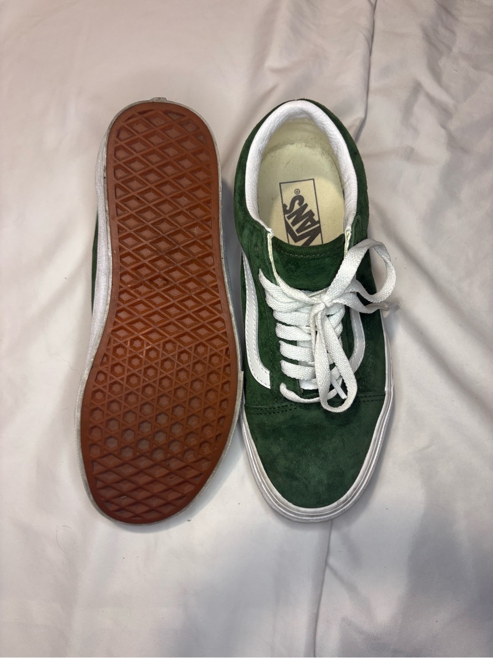 Vans Women Old Skool Suede Skate Shoe - Green/White